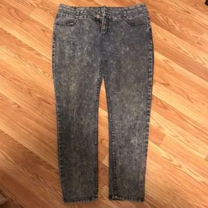 Acid washed jeggings 👖
